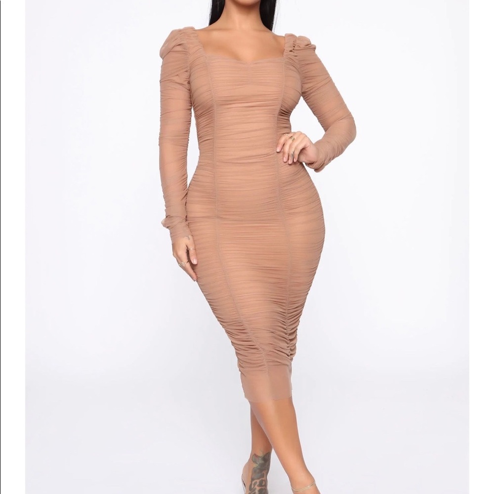 Ruched long sleeve midi dress